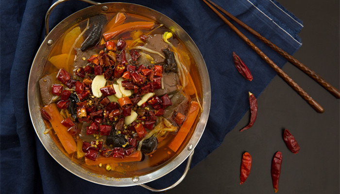 鸭血怎么做好吃 鸭血怎么做好吃又简单的方法