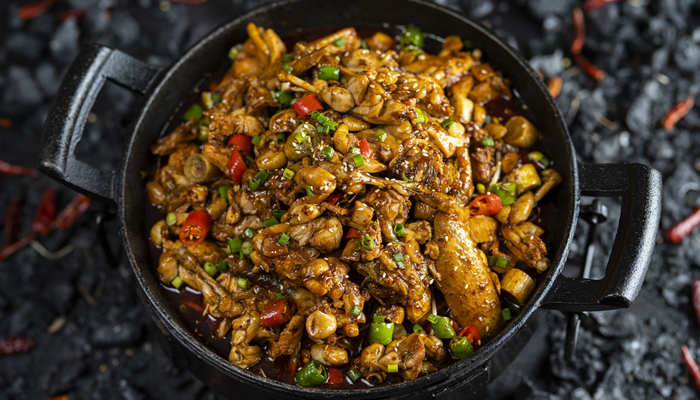 田鸡和什么一起炒好吃 田鸡和什么菜一起炒好吃