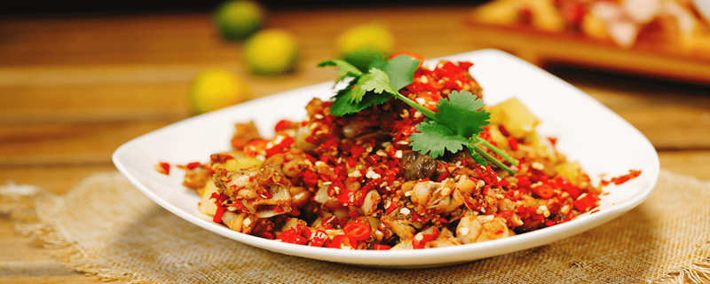 田鸡和什么一起炒好吃 田鸡和什么菜一起炒好吃