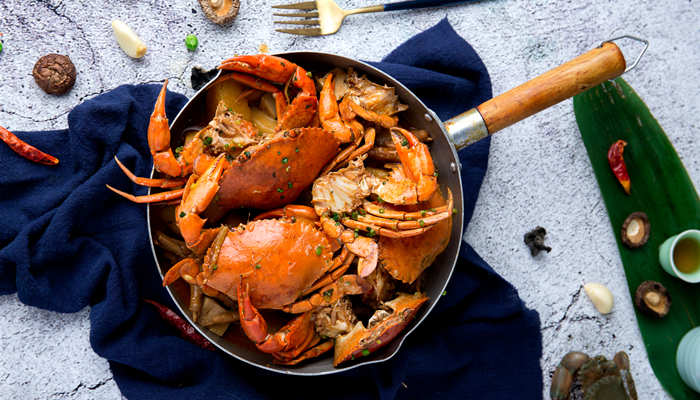 梭子蟹怎么做好吃又简单 梭子蟹怎么炒好吃又简单视频