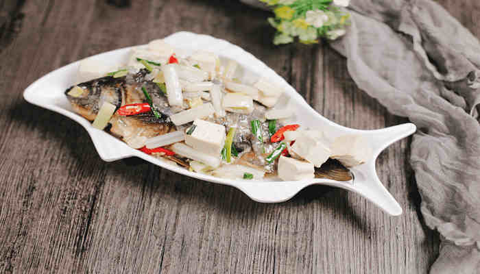 鲤鱼怎么做好吃又简单 鲤鱼怎么做好吃又简单一些