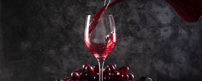 红酒和葡萄酒的区别 红酒和葡萄酒的区别在哪里