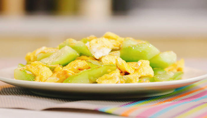 河虾可以和什么一起炒 河虾还和什么搭配炒好吃