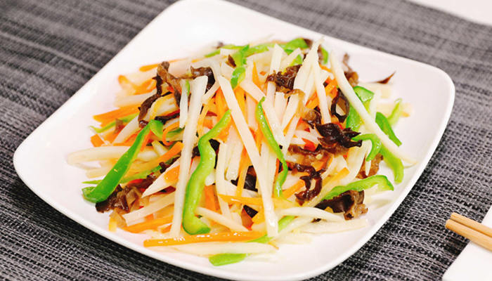 莲藕可以和什么一起炒 莲藕适合和什么一起炒