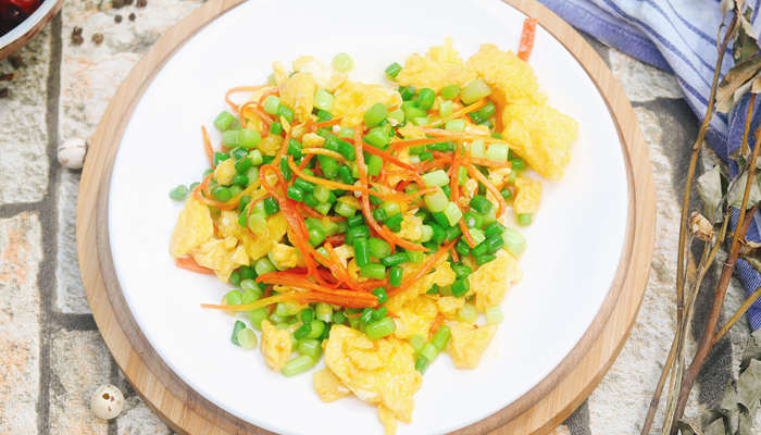 蒜苔和什么搭配炒好 炒蒜苔和啥搭配