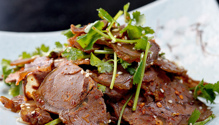 香菜和什么一起炒好吃 香菜和什么搭配炒好吃