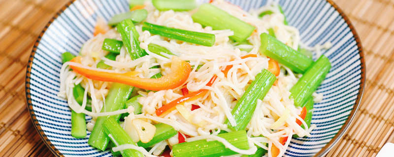 金针菇和什么一起炒好吃 金针菇和什么一起炒好吃呢