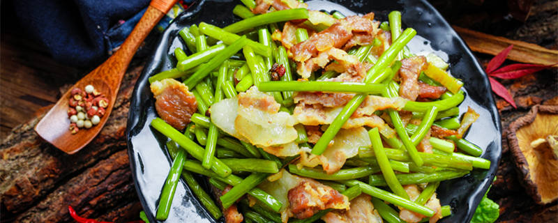 鸭肾和什么一起炒好吃 鸭肾和什么搭配炒好吃