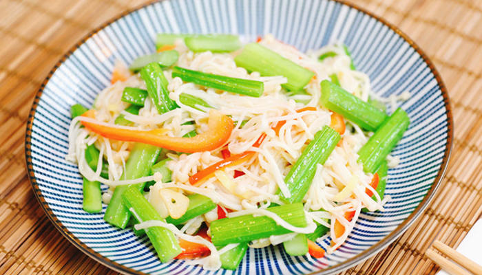 鸭肾和什么一起炒好吃 鸭肾和什么搭配炒好吃